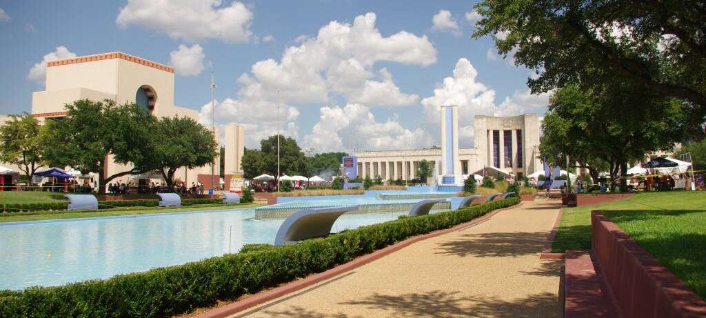 Fair Park esplanade, Dallas TX - The grand esplanade, in Fair Park Dallas TX